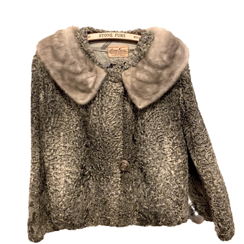 🕰VINTAGE 🇨🇦 Fur coat. Grey Persian lamb with mink collar.